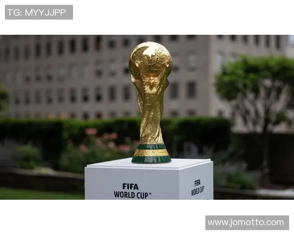 全球足球奖杯全景解析及各大赛事荣誉一览