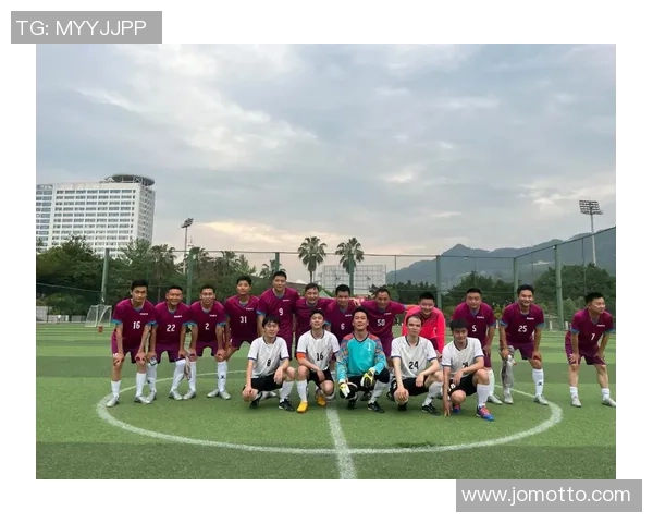 足球壁纸套让你的空间焕然一新尽享足球热情与活力的完美结合