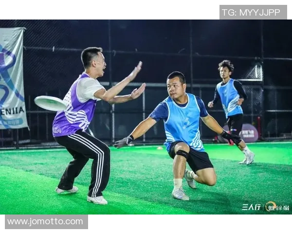 飞盘盛宴:深入了解西安飞盘队员的独特技能与个人魅力 飞盘盛宴:深入了解西安飞盘队员的独特技能与个人魅力